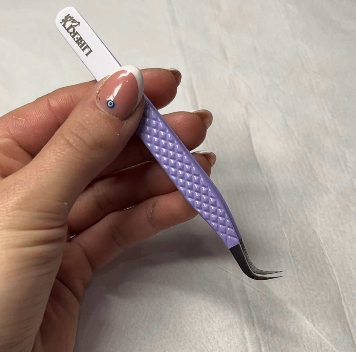 SUPREME VOLUME TWEEZER